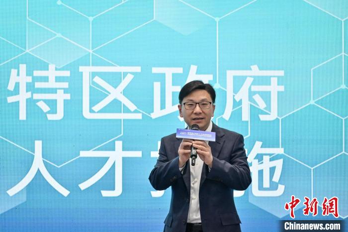 澄清不实谣言 香港官员称“高才通”会继续推行